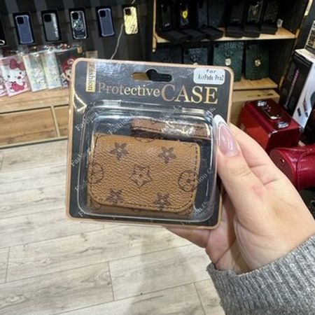 AirPods case “Louis Vuitton”