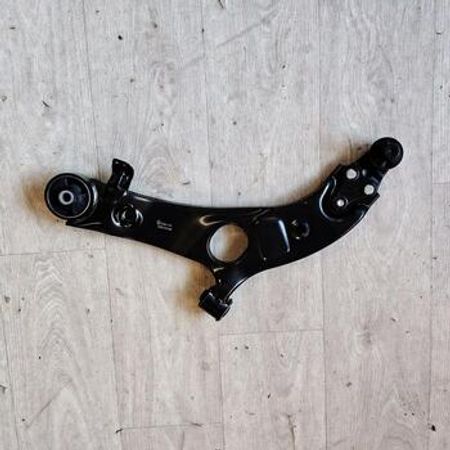 Kia Sorento 2010-2012 ön alt asqı qolu