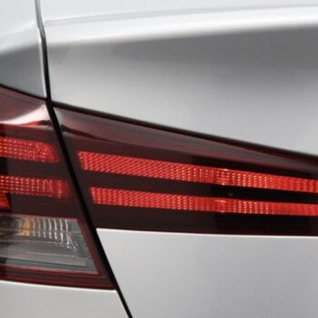 "Hyundai Elantra 2019" stop işığı