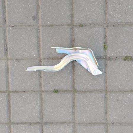 Hyundai Elantra 2012 kapot petləsi