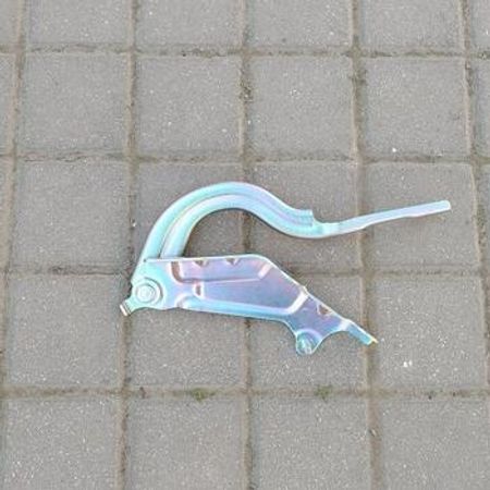 Kia Carnival 2018 kapot petləsi