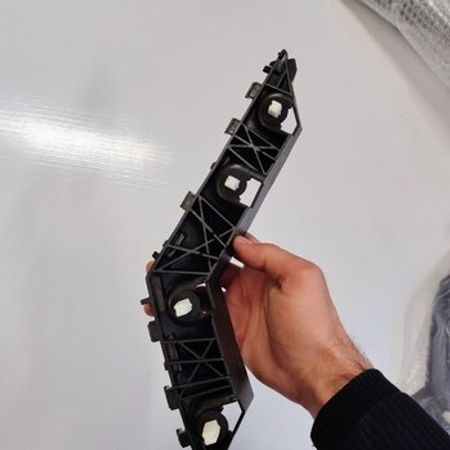 Hyundai Santa Fe 2023~2025 arxa bufer salaskası – Ehtiyat hissələri – ucuztap.az