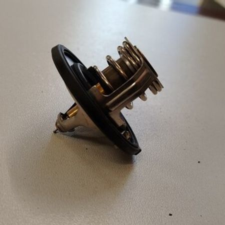 "Hyundai" termostatı