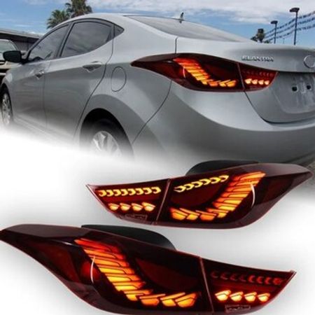 "Hyundai Elantra" stop işıqları