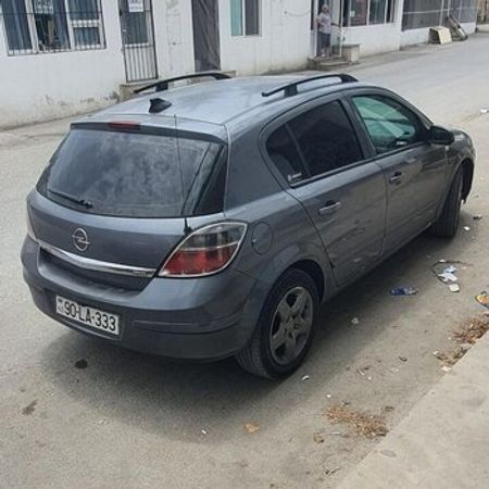"Opel Astra" duqaları