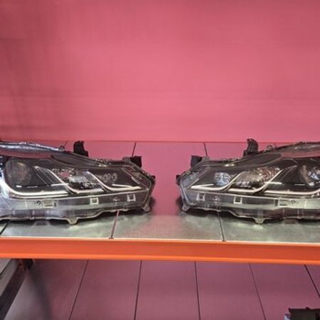 "Toyota Corolla 2024" faraları