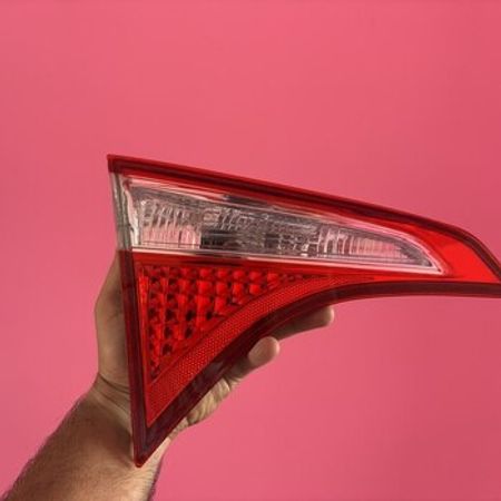 "Toyota Corollo 2016" arxa sol stop farası