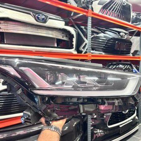 "Toyota Highlander 2021 - 2022" farası