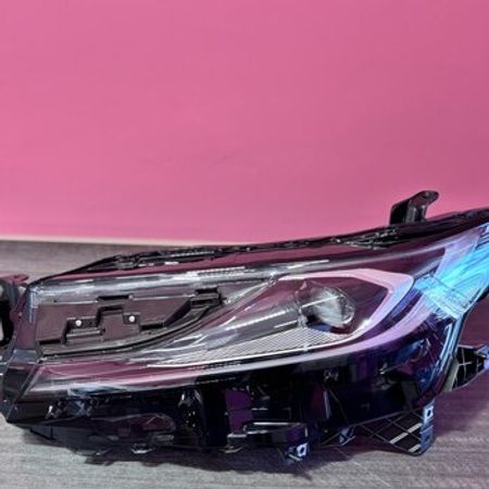 “Toyota Camry 2025” farası