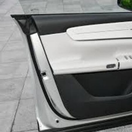 "Changan Q07" qapıları