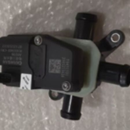 Changan Uni-z su qovucu üçqulaq