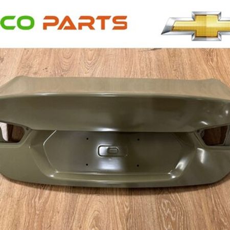 "Chevrolet Malibu 2016-2020" baqaj kapotu