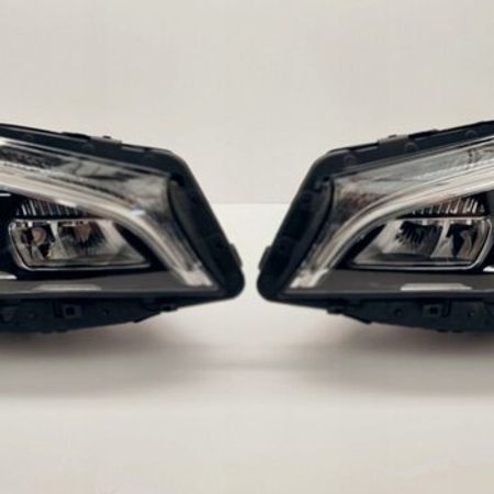 Mercedes CLA farası