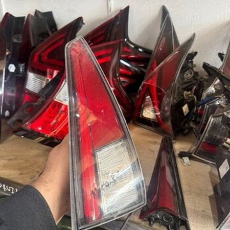 Toyota Prius 50.51 stop işığı – Ehtiyat hissələri – ucuztap.az
