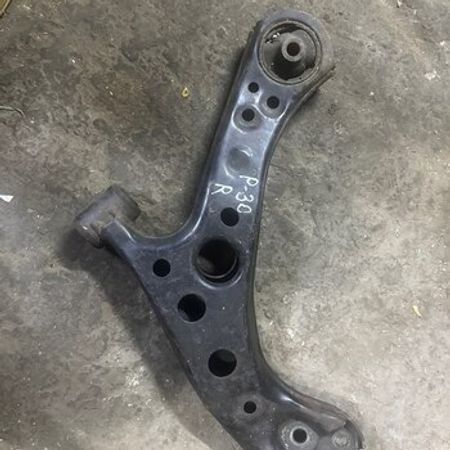 Toyota Prius 20 kuza asqı qolu