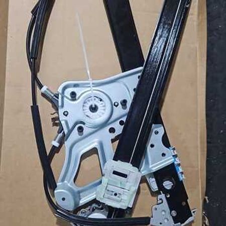 Mercedes S220 şüşəqaldıranı