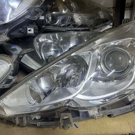 Toyota Aqua farası – Ehtiyat hissələri – ucuztap.az