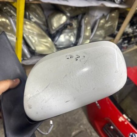 Toyota Prius güzgüsü