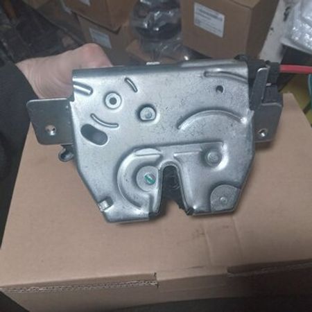 Mercedes baqaj kilidi