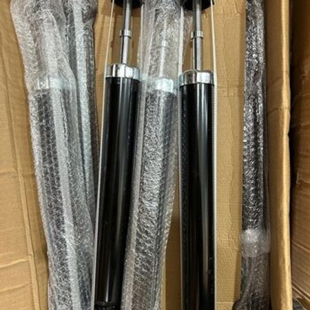 "Toyota Prius 20, 30" arxa amortizatorları