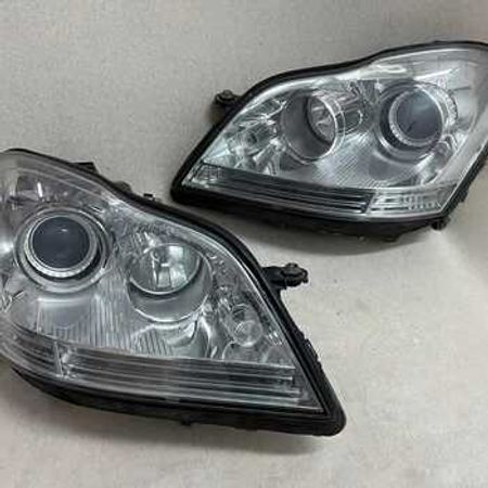 Mercedes GL164 farası