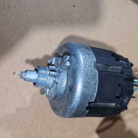 Mercedes W202 işıq keçiricisi