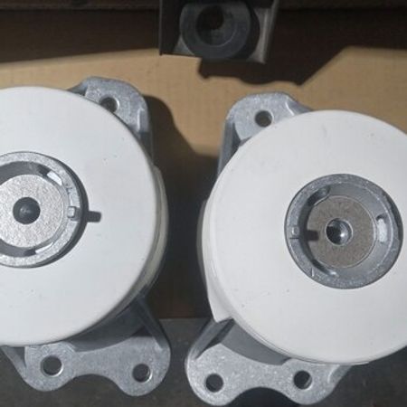 Mercedes mühərrik yastığı