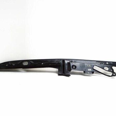 "BMW G30" mühərrik bölməsinin qapağı