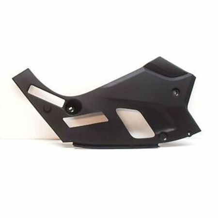 "BMW G30" mühərrik bölməsinin qapağı