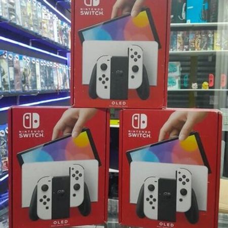 Nintendo Switch OLED 64GB WHITE