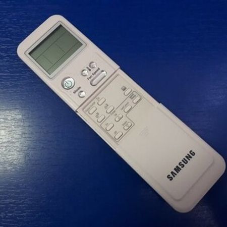 Kondisioner pultu "Samsung"