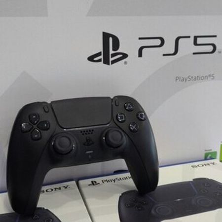 Sony PlayStation 5  Dualsense pultu