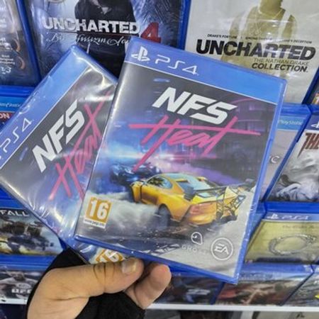 PS4 üçün "Need For Speed Heat" oyun diskləri