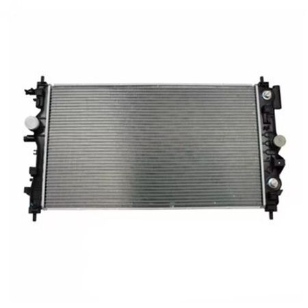 Chevrolet Cruze 1.4 su radiatoru