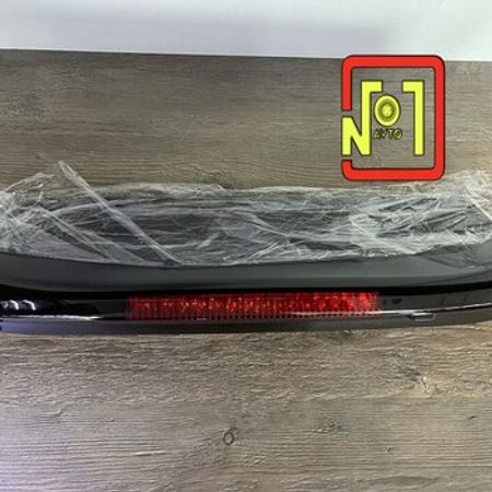 "Land Rover Discovery 4" dam üstü spoyleri