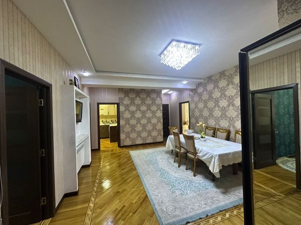 2-otaqlı Yeni tikili, Bakıxanov qəs., 127 m²