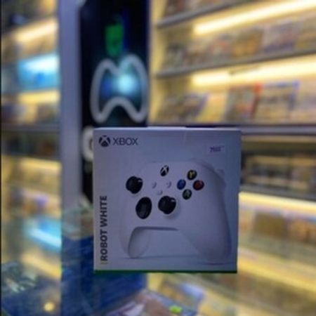 Oyun pultu Xbox robot white – Oyunlar, pultlar və proqramlar – ucuztap.az