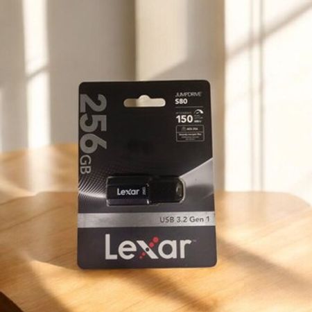 Yaddaş kartı "Lexar"