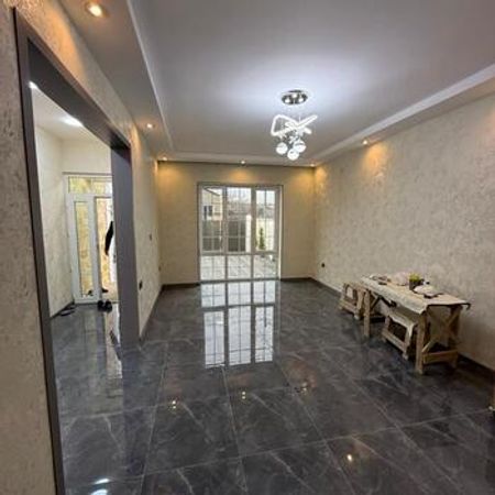 Həyət evi, Ruhulla Axundov küç. – Villalar, bağ evləri – ucuztap.az