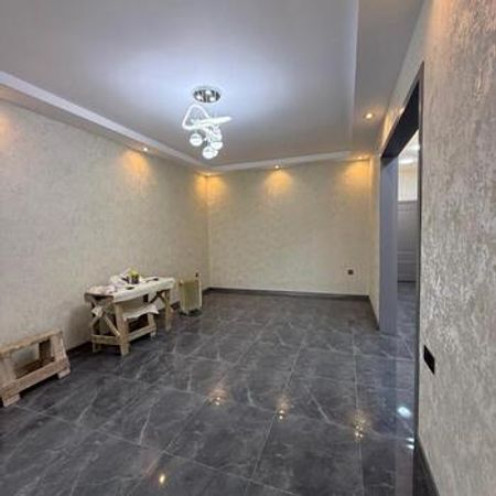 Həyət evi, Ruhulla Axundov küç. – Villalar, bağ evləri – ucuztap.az