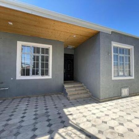 Həyət evi, Salatın Əsgərova küç.