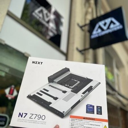 Ana plata "NZXT N7 Z790 ATX Wi-Fi"