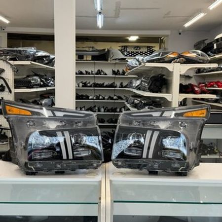 Hyundai Santa Fe 2023 amerikanka faraları – Ehtiyat hissələri – ucuztap.az