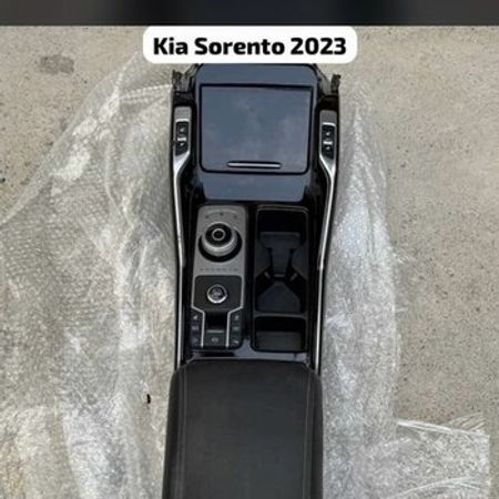 Kia Sorento 2023 konsolu – Ehtiyat hissələri – ucuztap.az
