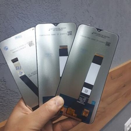 "Xiaomi" ekranlarının dəyişdirilməsi