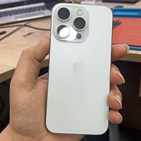 Apple iPhone 15 Pro korpusu