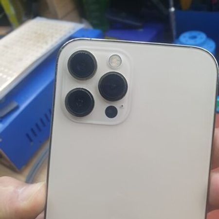 "Apple iPhone 12 Pro Max" kamerası