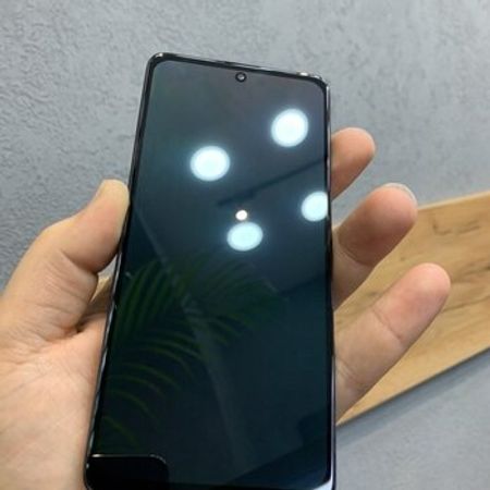 "Samsung A51" ekranı