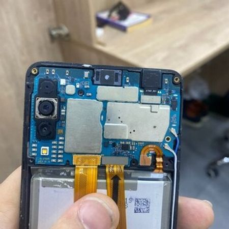 "Samsung Galaxy A7 2018" platası