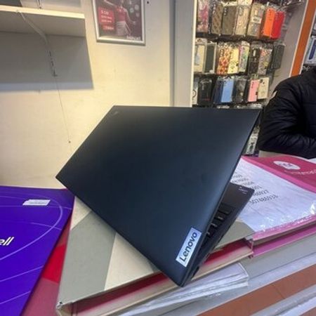 Noutbuk Lenovo